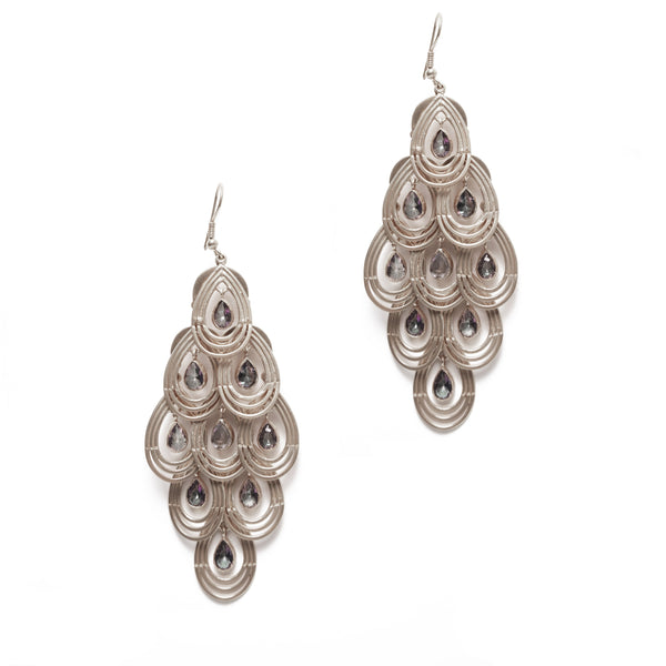 The DREAMERIA Earrings-1