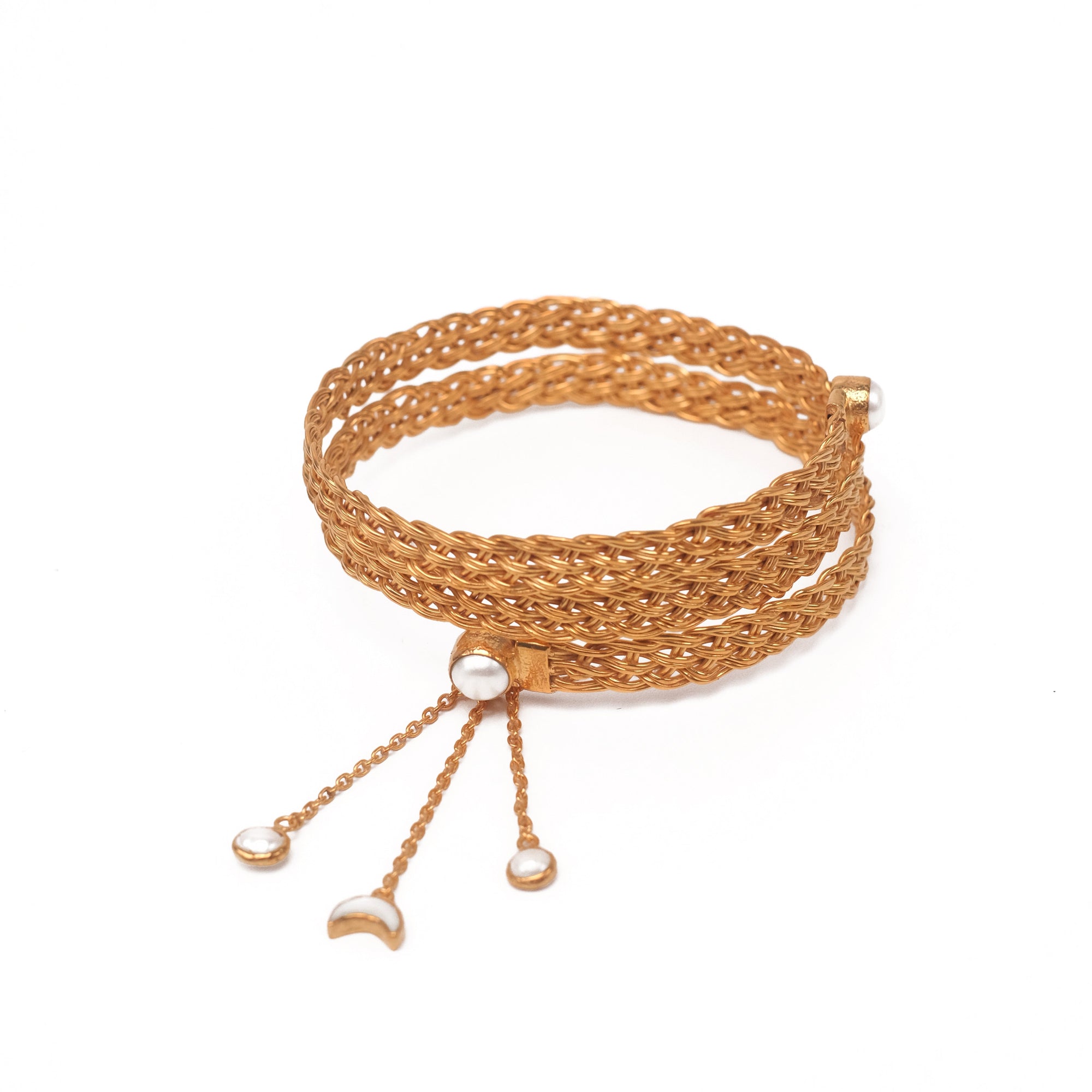 The LADY OF THE SKY Pearl Braided Arm Band-4