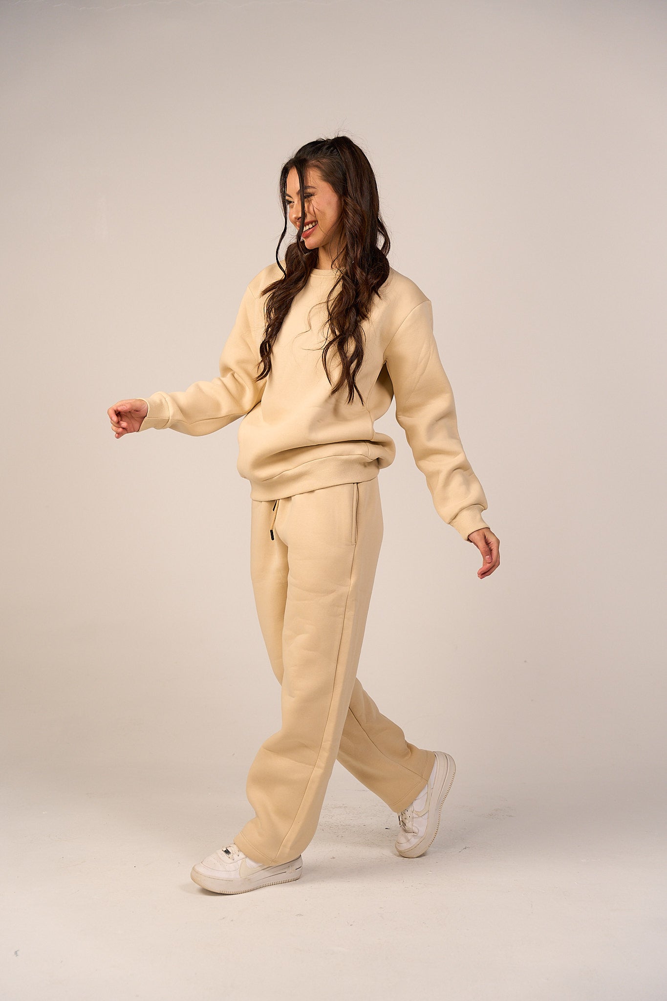 Crew Neck Pullover & Sweatpants - Set - Beige-3