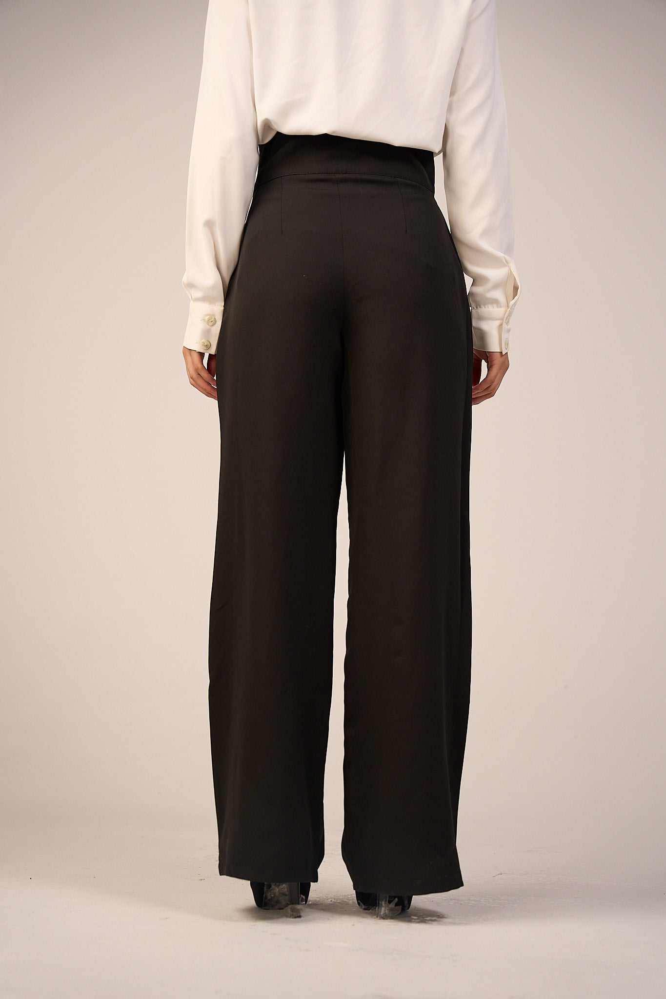 High Waist Classic Trouser - Black-1