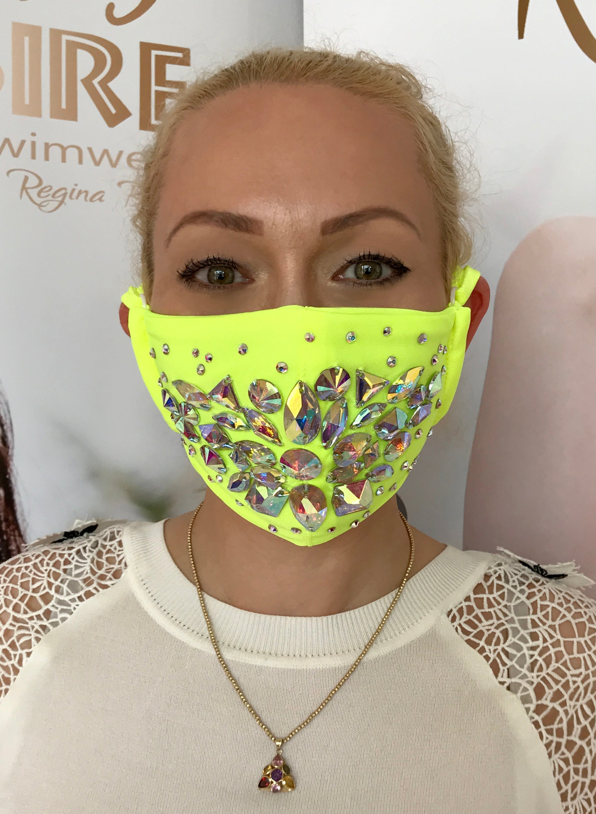 Shine Crystal Mask - Yellow-0